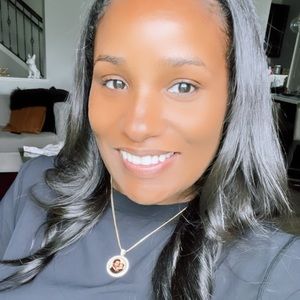 Meet your Posher, Tiffanee